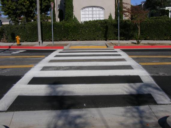 Pedestrian crossing, Vista at Ximeno