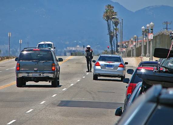 Police pull over speeders in Playa del Rey in 2007.  Photo:##http://www.flickr.com/photos/magic_man/803352108/##Magic Man/Flickr##