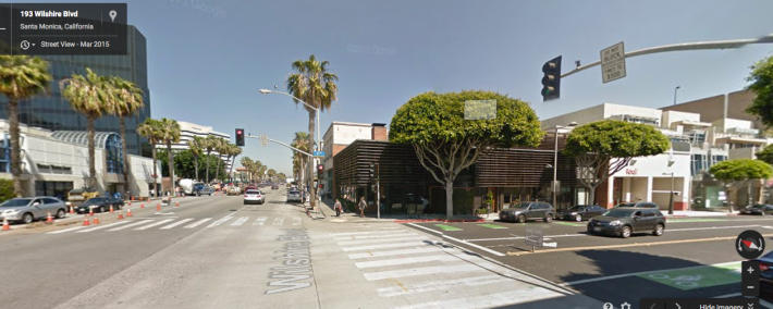 Wilshire Boulevard in Santa Monica serves as a border between standard parking requirements (left) and flexible parking requirements (right). Photo via Google Maps.
