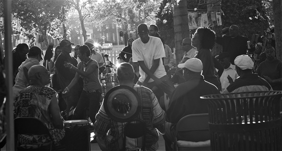 Drum circle at the Leimert Park artwalk. Sahra Sulaiman/LA Streetsblog