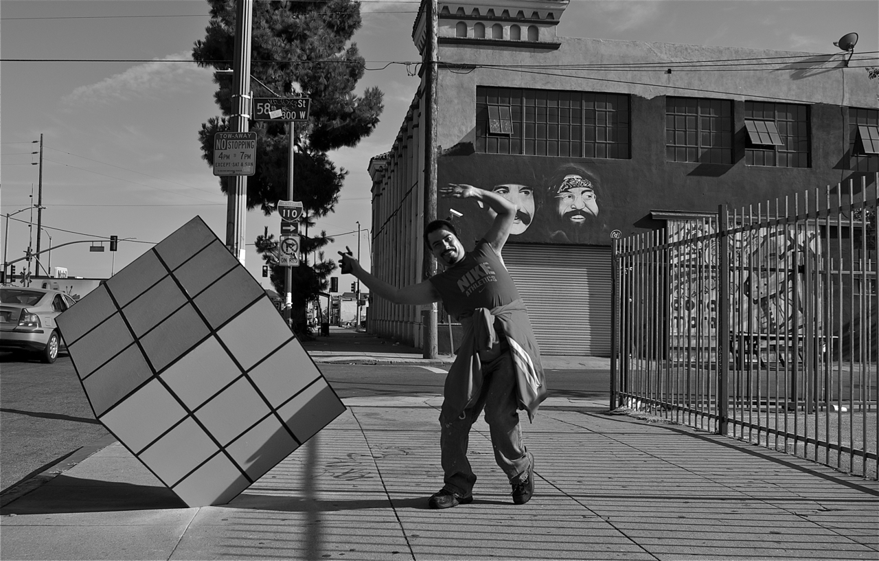Public art makes people happy. So do Rubik's Cubes. Sahra Sulaiman/Streetsblog LA