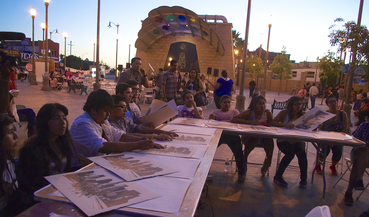 Mariachi Plaza serves as an important gathering space for the community. Here, students participate in discussions about displacement at the Activarte event this past September. Sahra Sulaiman/Streetsblog LA