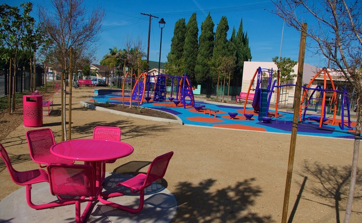 New children's play area open at Avalon and Gage. Sahra Sulaiman/Streetsblog L.A.