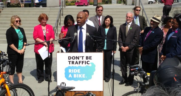 New Metro CEO Phil Washington addresses this morning's Bike Week L.A. press conference. Photo: Joe Linton/Streetsblog L.A.