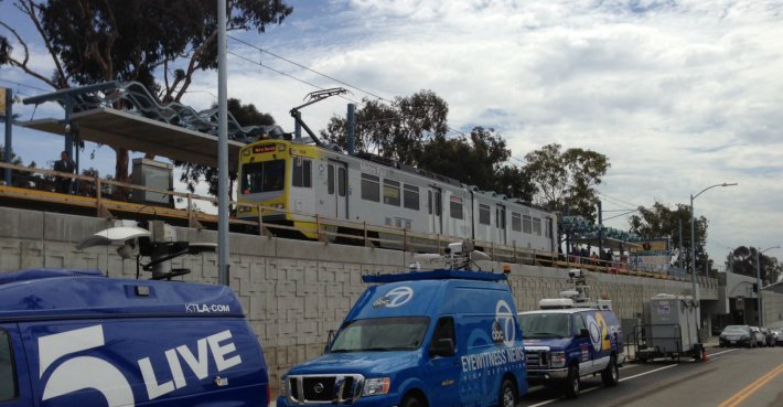Metro Expo Line test train at Palms Station this morning. All photos: Joe Linton/Streetsblog L.A.
