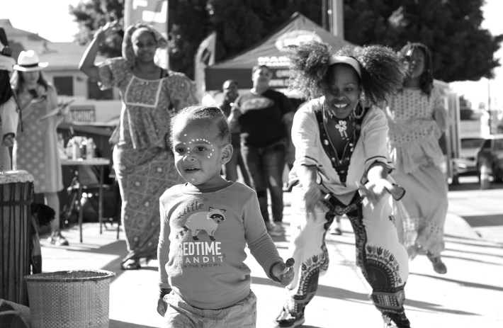 Dancing to Street Beats on the corner of Florence and Crenshaw. Sahra Sulaiman/Streetsblog L.A.