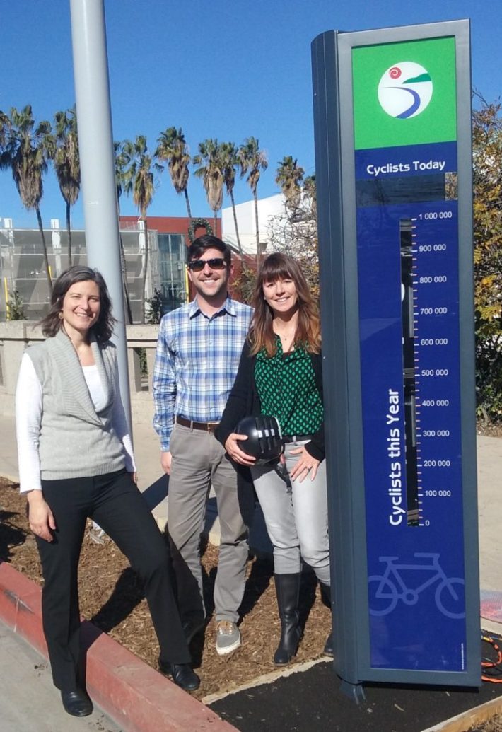L.A. Metro’s bike share system allows people to pay per ride, so you don’t have to commit to paying for a day pass. Photo: LA Metro