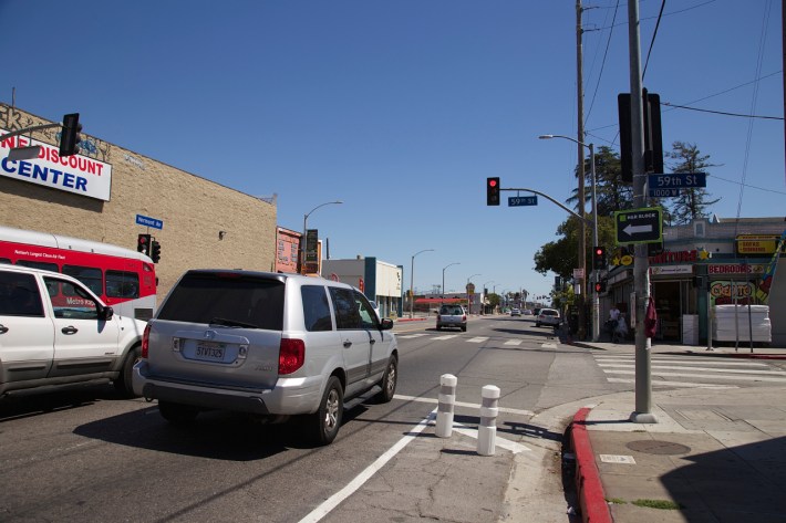 The narrow placement of bollards complicates things for a cyclist. Sahra Sulaiman/Streetsblog L.A.