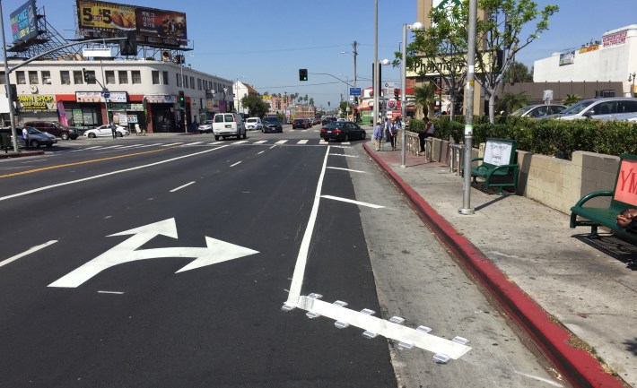 Curb extension on Third Street at Vermont Avenue