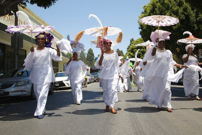 Beauty, grace, power, and spirituality led the way in celebration of the ancestors in Leimert Park Village this past Sunday. Sahra Sulaiman/Streetsblog L.A.