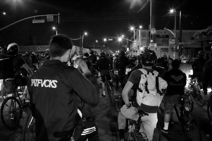 Riders head back towards downtown and city hall. Sahra Sulaiman/Streetsblog L.A.