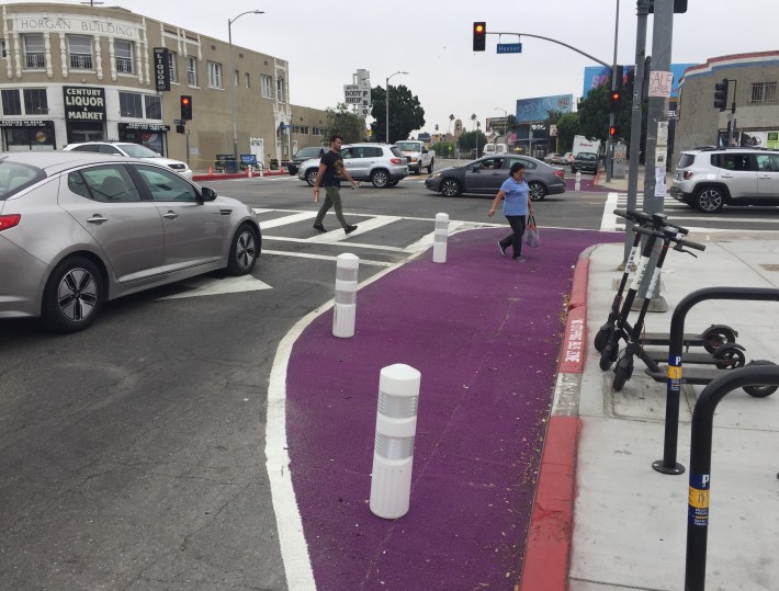 Purple curb extension on Pico at Hauser