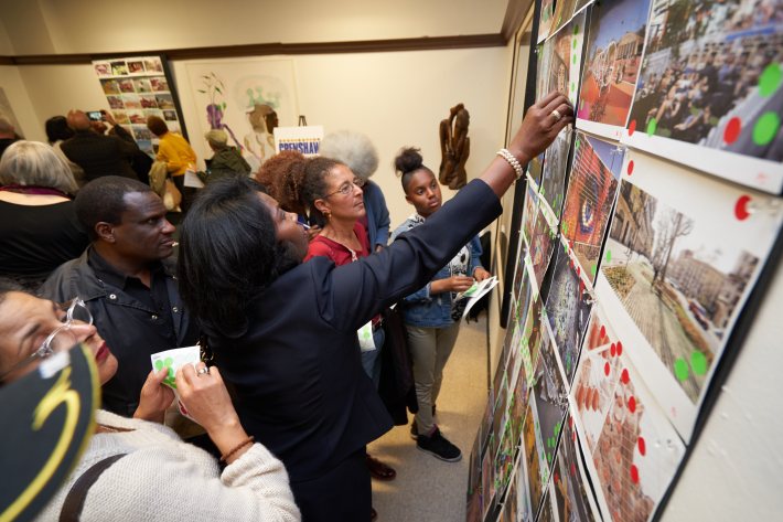 Destination Crenshaw Town Hall meeting at the California African American Museum on March 6, 2018. Image courtesy Marqueece Harris-Dawson