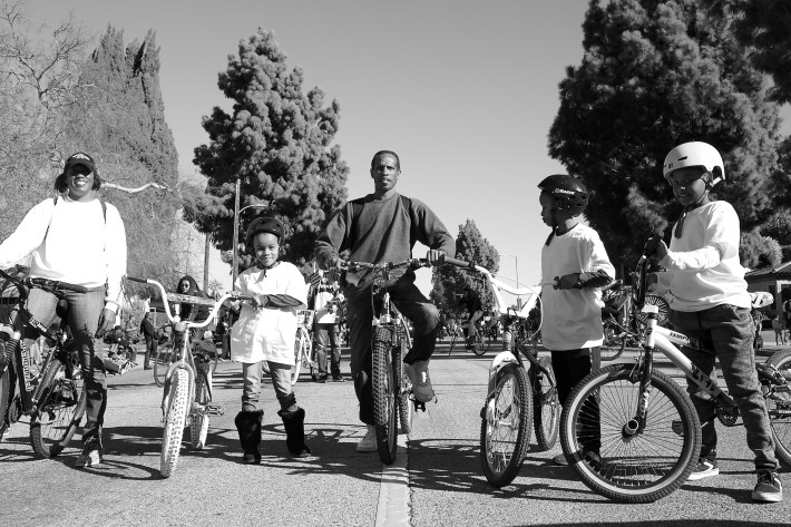 The family that rides together stays together. Sahra Sulaiman/Streetsblog L.A.
