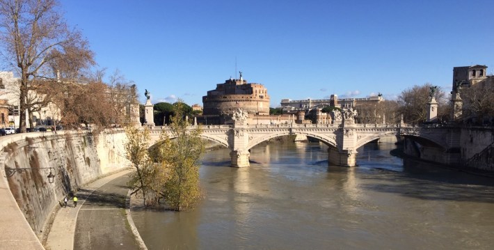 Below grade bike path (lower left) along the Tiber River in Rome
