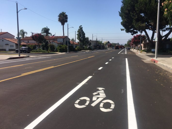 A new bike lane in on First Avenue in Arcadia. Image: Active SGV https://twitter.com/ActiveSGV/status/1286772550605758464