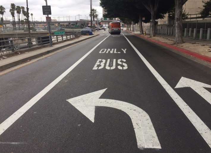 Metro and LADOT's new Aliso Street bus-only lane. Photo by Joe Linton/Streetsblog L.A.