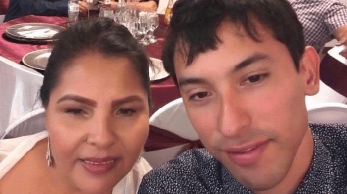 Isaias Cervantes with his mother, Yajaira Cervantes. Source: Isaias' gofundme