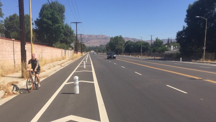 Newly protected bike lanes on Winnetka xx