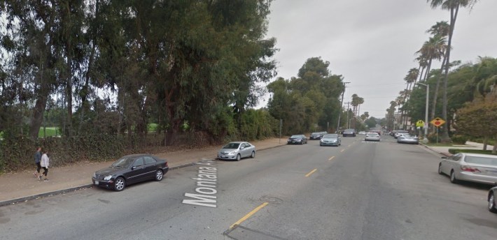 Montana Avenue in Brentwood. Folks on foot already use the unpaved sidewalk area that runs along the Brentwood Country Club golf course. Image via Google Street View