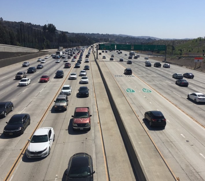 Metro and Caltrans plan to widen the 57/60 interchange. 2021 photo by Joe Linton/Streetsblog L.A.