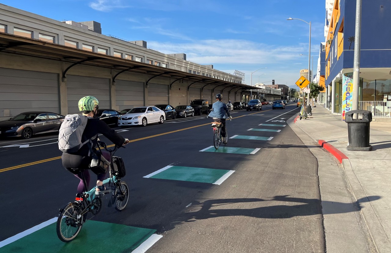 The Ramirez/Center/Santa Fe lanes include green pavement marking at conflict areas (mainly driveways)