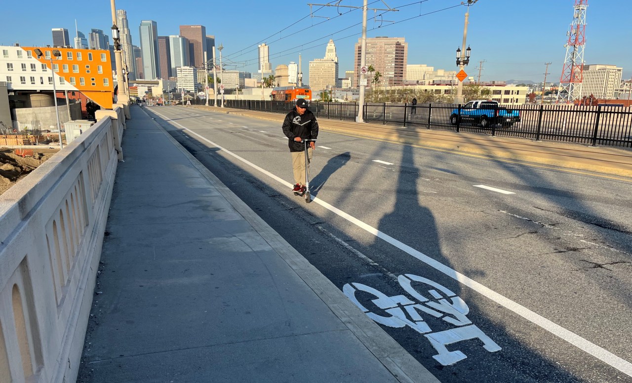 The new eastbound First Street bike lane goes over the historic First Street Bridge into Boyle Heights