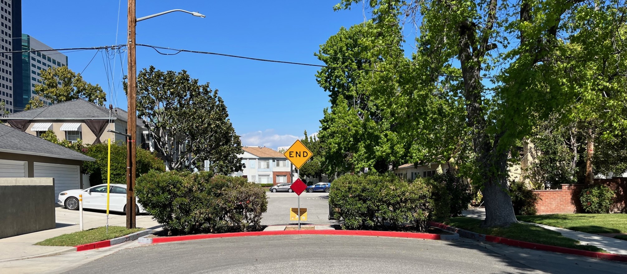 photo of Calif. Cities Block Off Streets for Rich Neighborhoods, Not for Bike/Walk Safety image