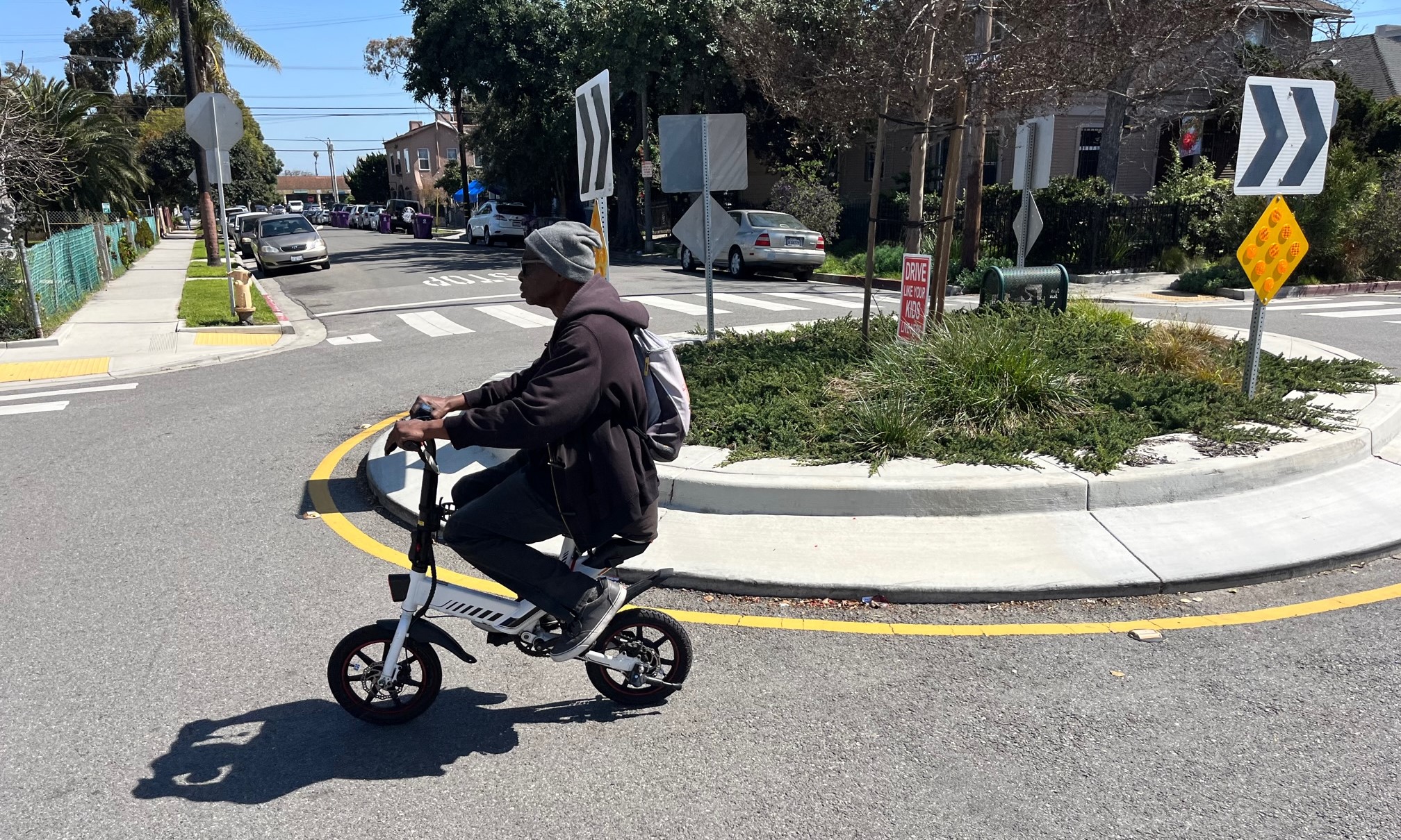 photo of Long Beach Leads in Traffic Circles image