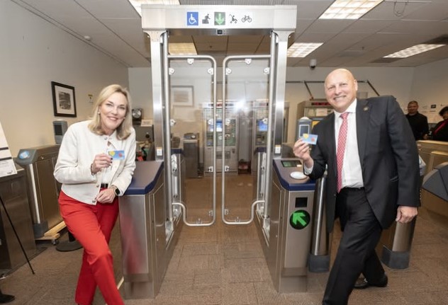 Metro to Strengthen Station Fare Gates