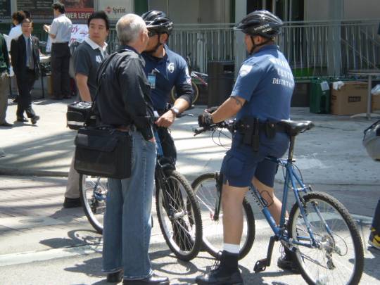 cops_on_a_bike.jpg